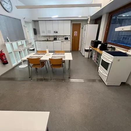 Office House Services 208 * Helsinki