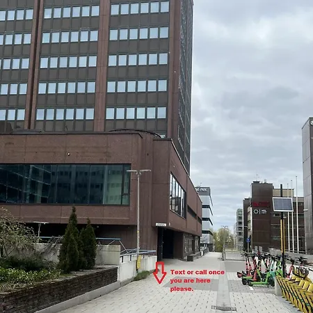 Office House Services 208 Ostello Helsinki